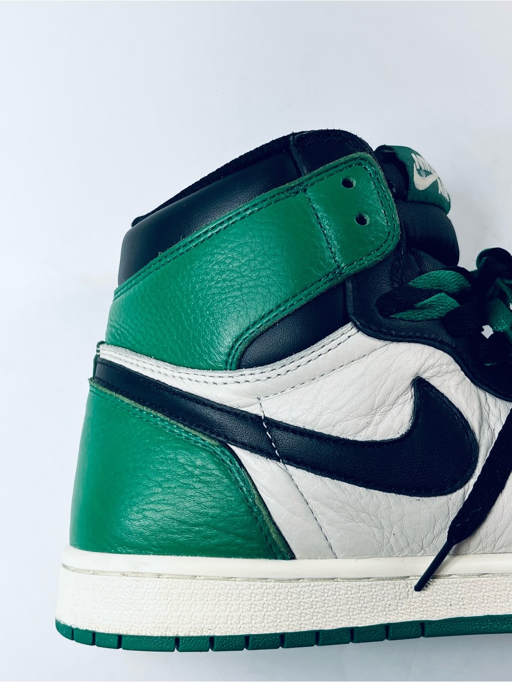 Nike Air Jordan 1 Retro High OG #555088-302 Green Black White Men's 9.5 Sneakers - Picture 10 of 15